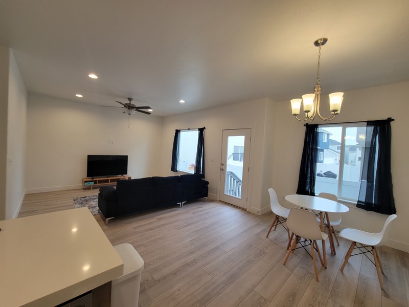 Eagle Mountain Townhome: 7244 N Silver Spring Way