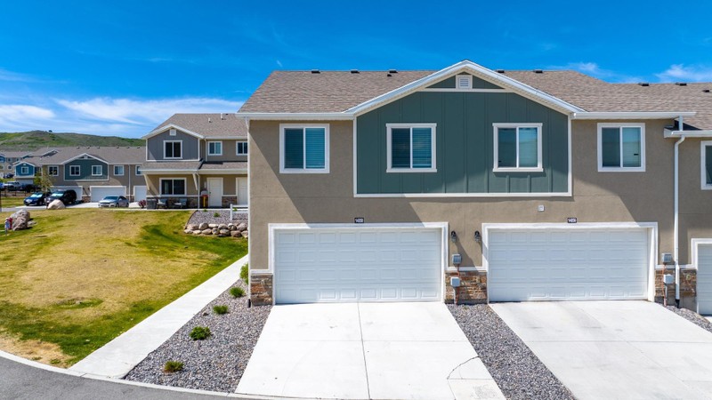 Herriman Townhome: 14886 S Marble Rock Way
