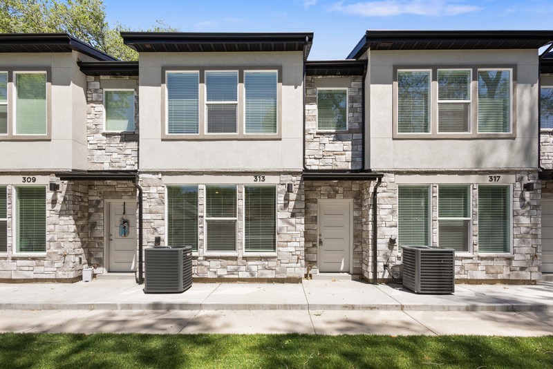 Ogden Townhome: 313 E 750 S