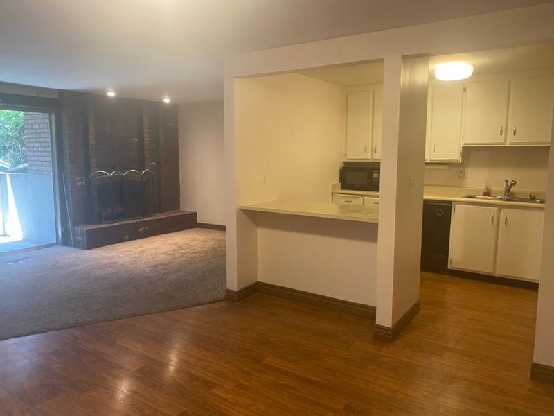 Sandy Condo: 1193 E Cottonwood Hills Dr