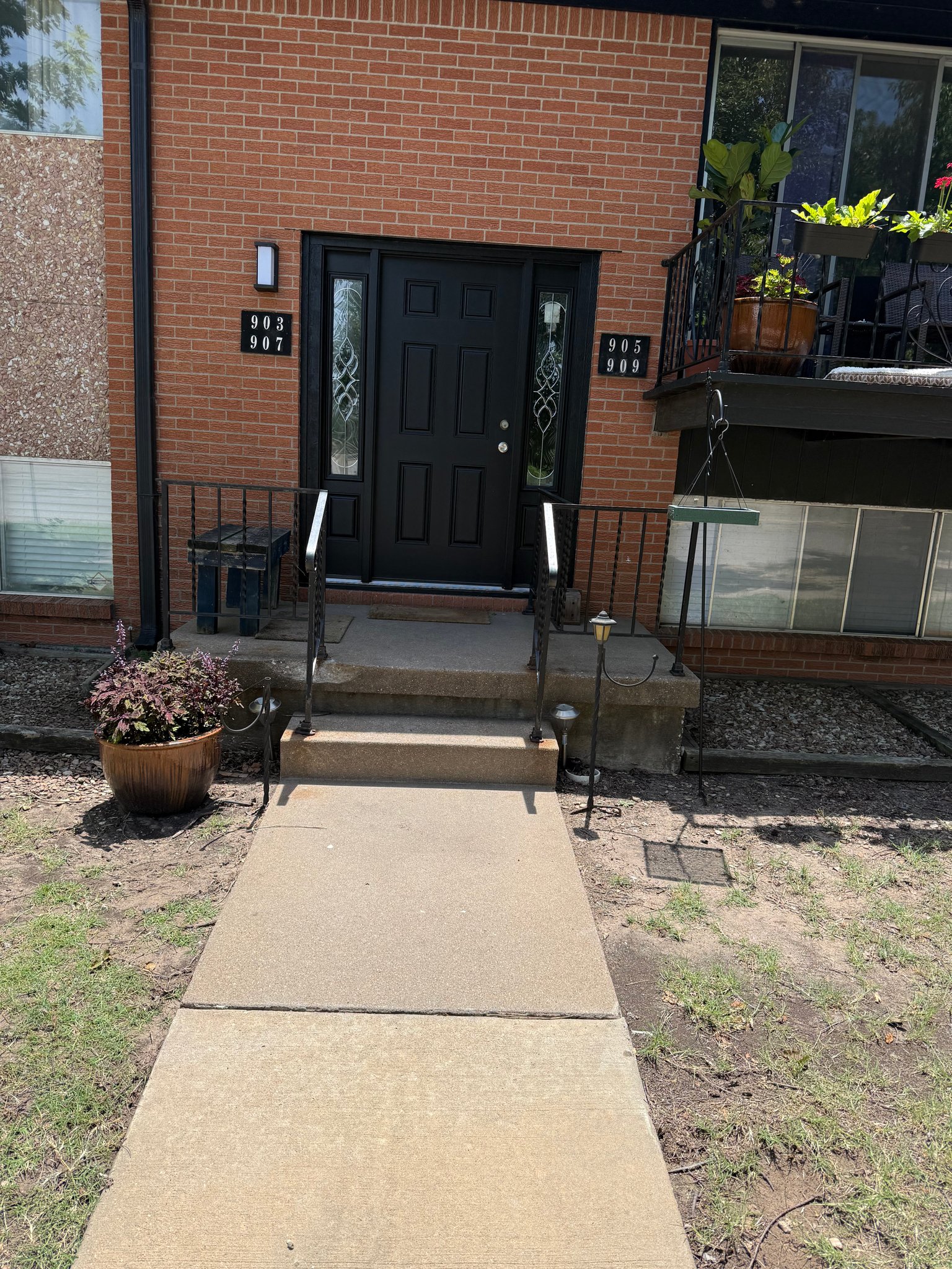 Wichita Townhome: 909 W River Blvd