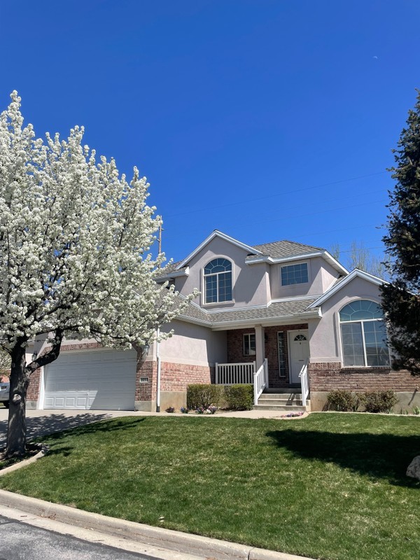 Bountiful Multiplex: 1053 Barton Ct