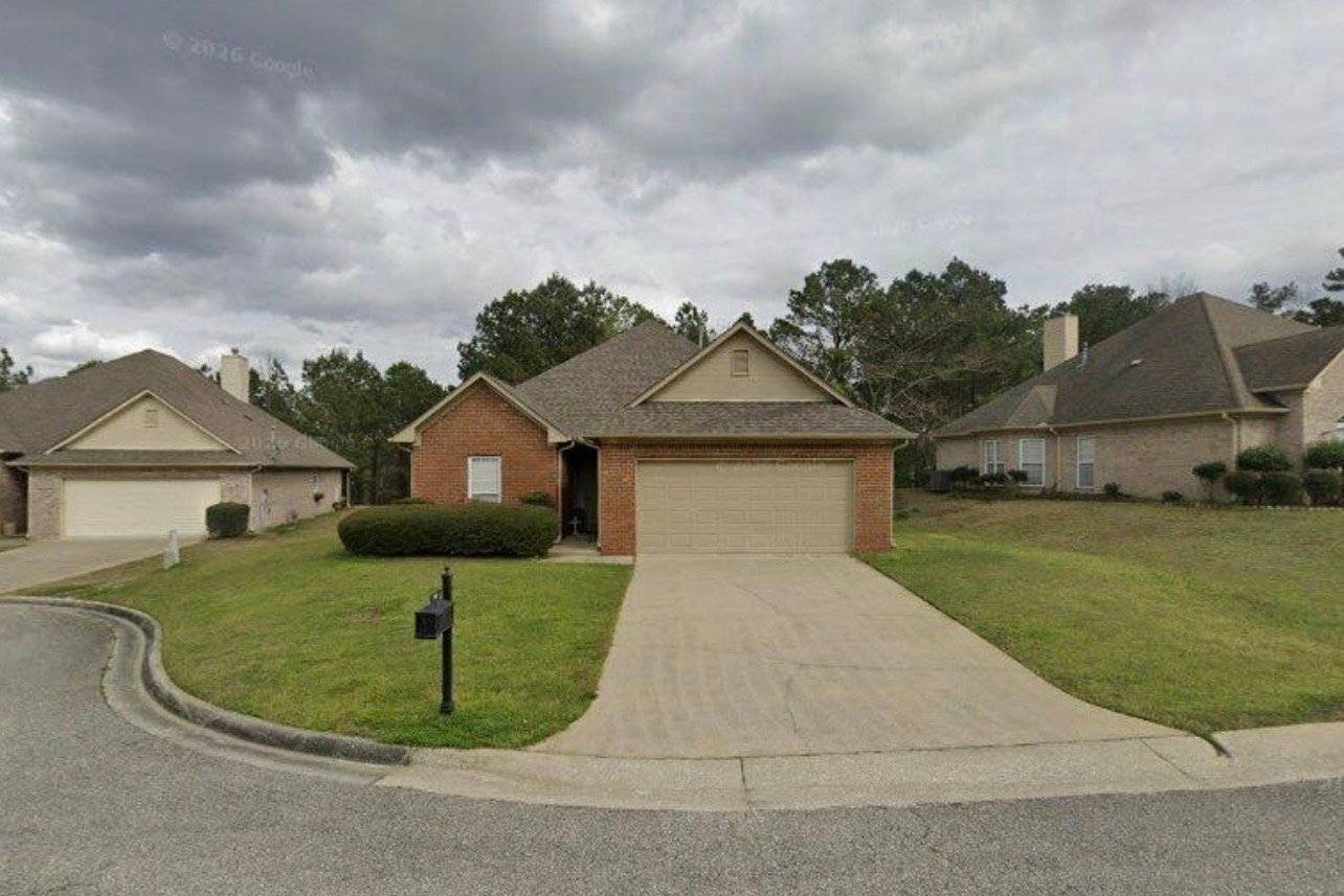 Birmingham House: 748 Narrows Point Circle