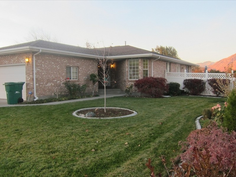 Orem House: 434 W 120 N