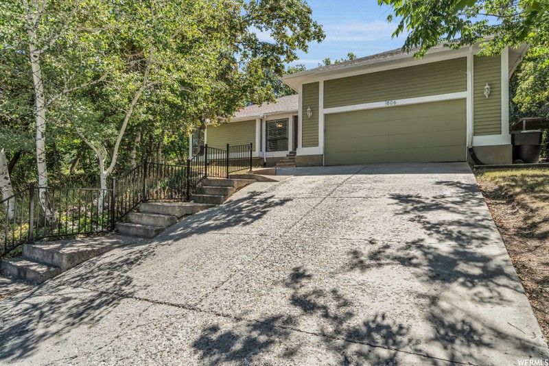 Bountiful House: 1806 Fawn Ln