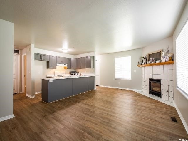 Sandy Condo: 9207 S Jefferson Cv