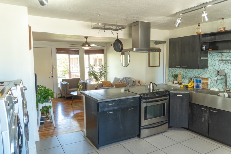Salt Lake City Apartment: 370 W 800 N