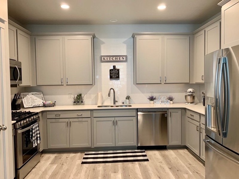 Layton Townhome: 774 W Midtown Ln