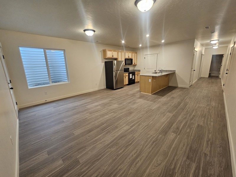 Eagle Mountain Multiplex: 895 E Antelope Dr