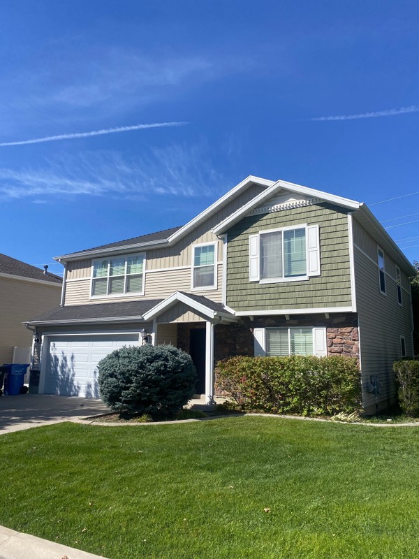 Logan House: 525 W 980 N