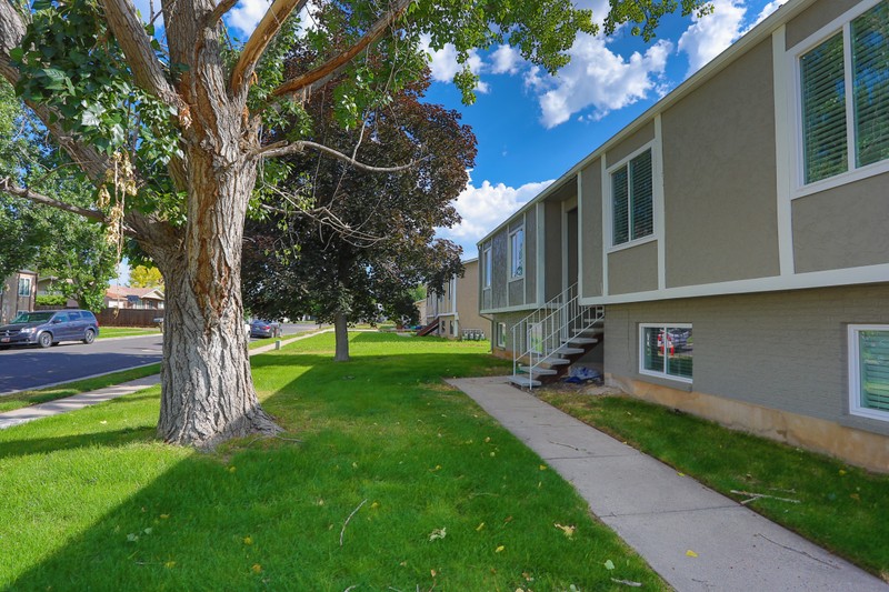 Layton Apartment: 1724 N 1450 W