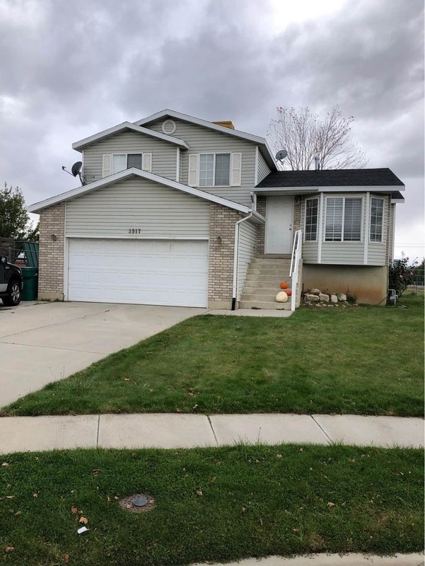 Roy House: 3917 S 2675 W