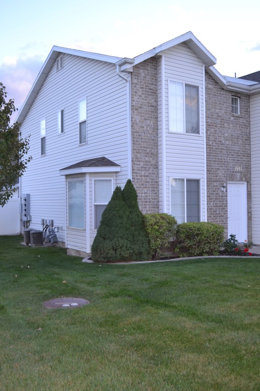 Ogden Townhome: 1997 N 425 W