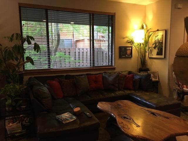 Park City House: 1061 Station Loop Rd