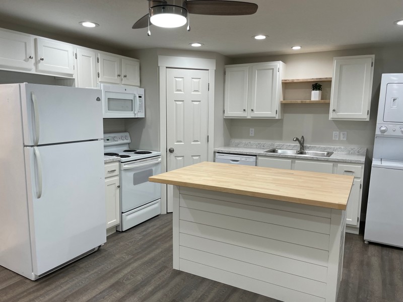 Pleasant Grove Multiplex: 10216 N Forest Creek Dr