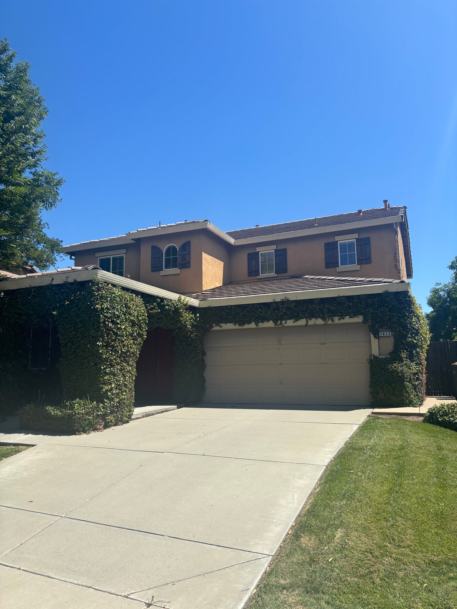 Woodland House: 1833 Elston Cir