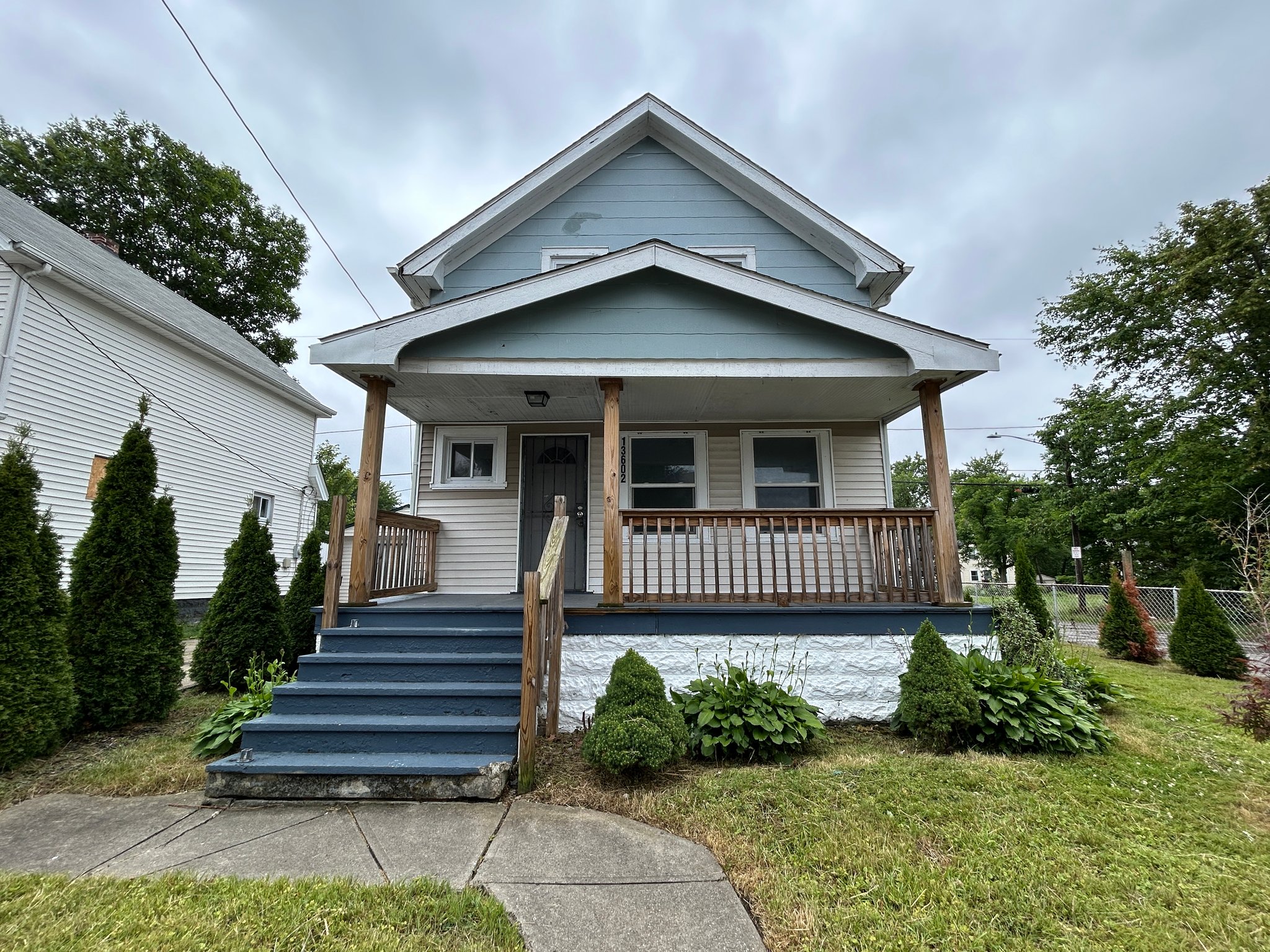 Cleveland House: 13602 Horner Ave,
