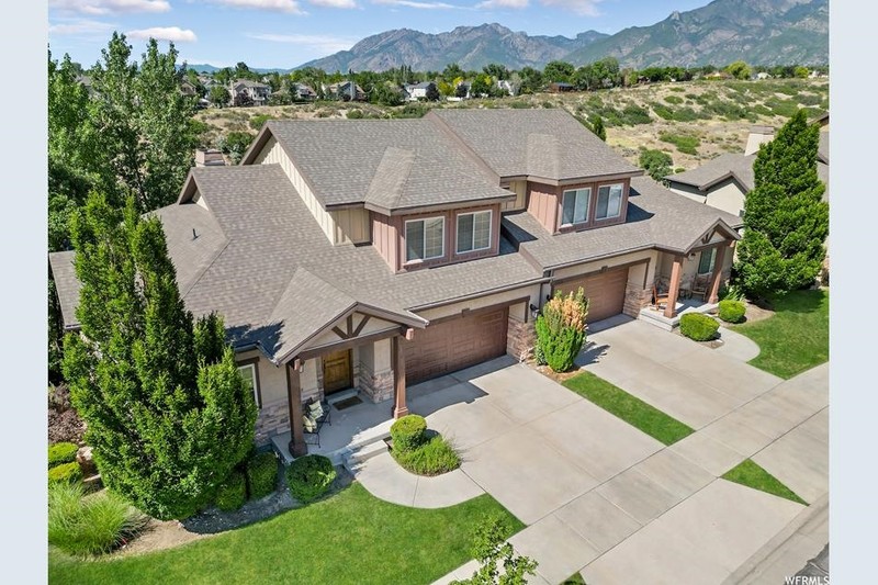 Sandy Townhome: 1429 E Chateau Ridge Way