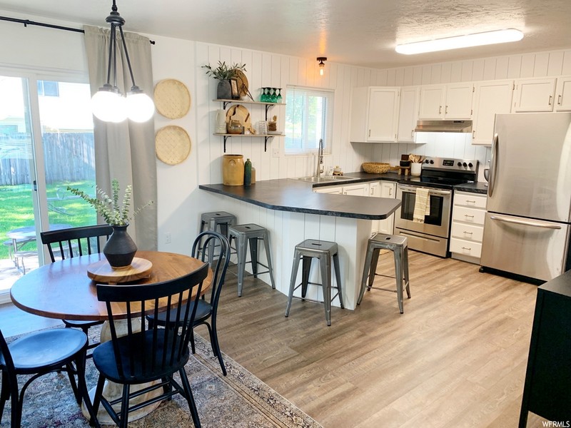 Vineyard Single Room: 1637 Springwater Dr