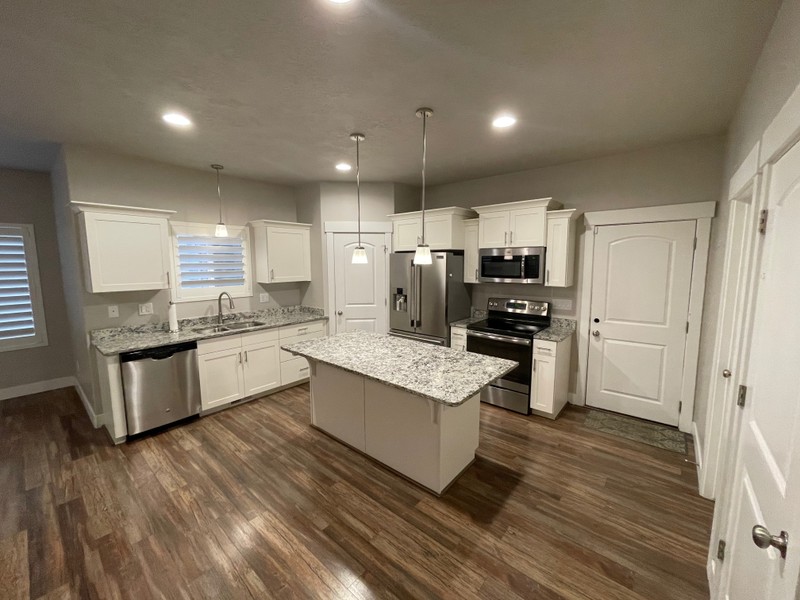 Eagle Mountain Townhome: 3807 E Cunninghill Dr