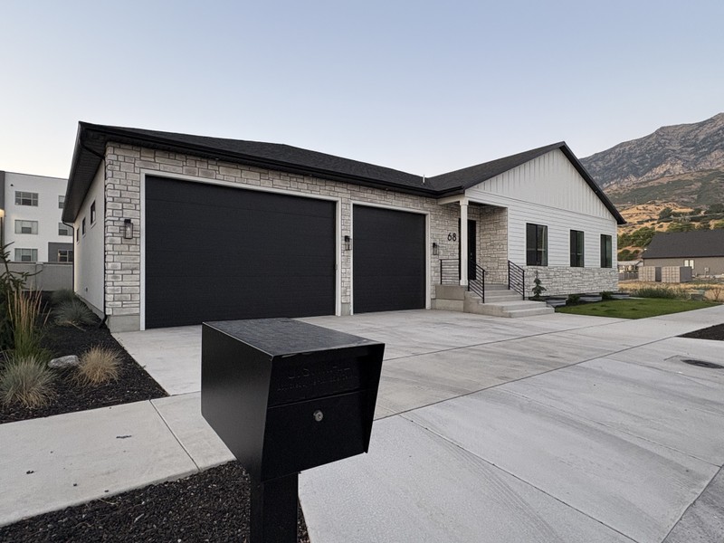 Provo House: 68 W 4750 N