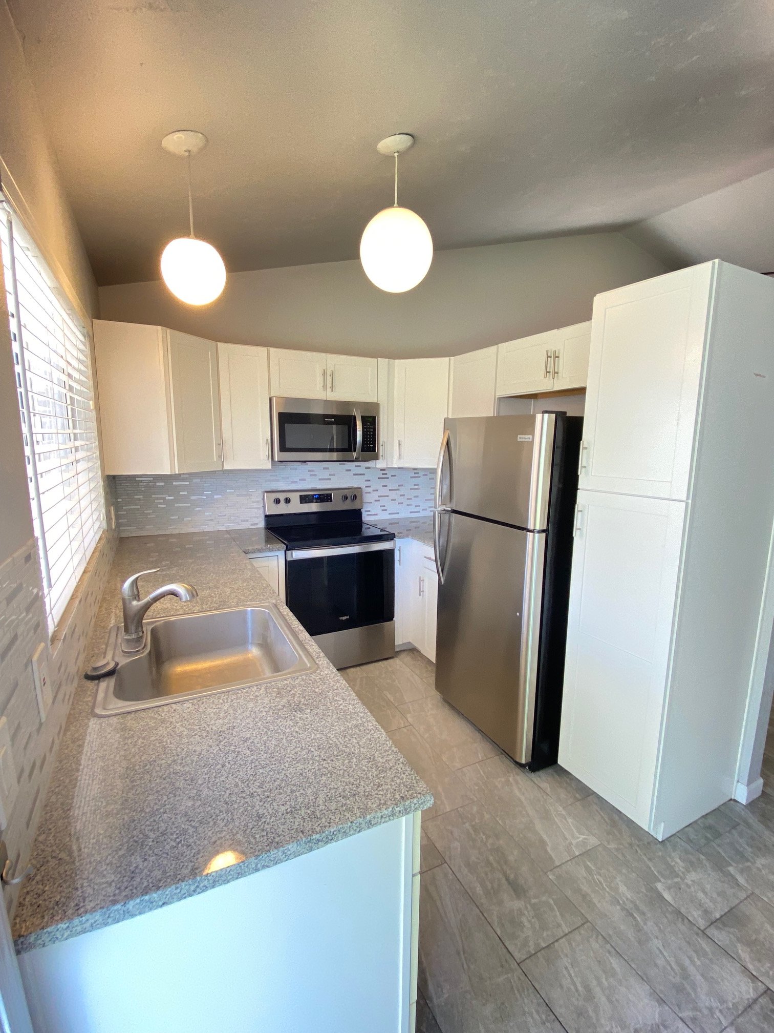 Phoenix House: 16253 N 18th St