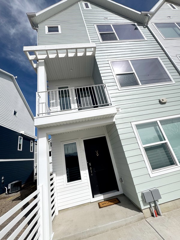 Saratoga Springs Single Room: 871 E Skiff Way