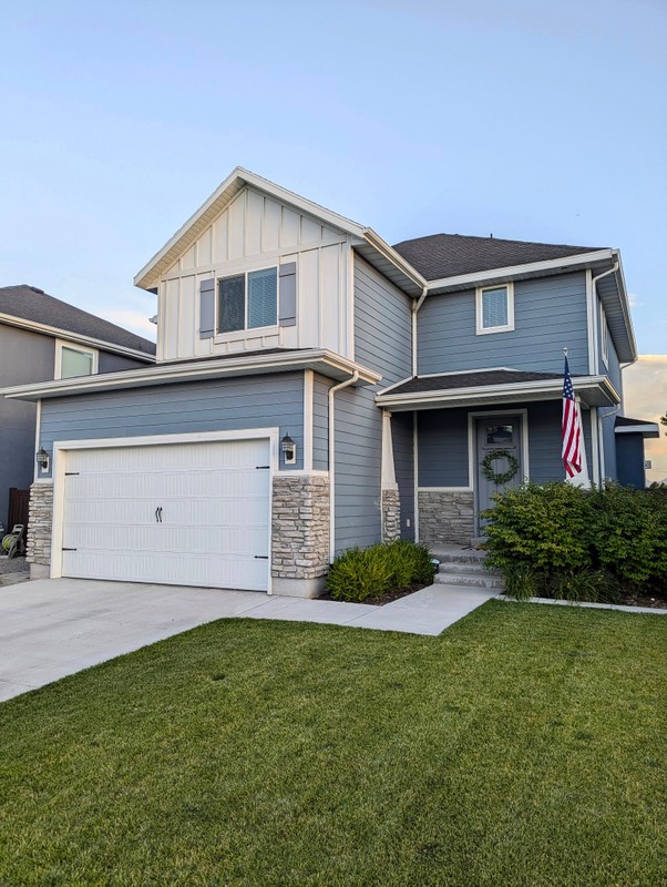 Vineyard House: 62 E 425 N