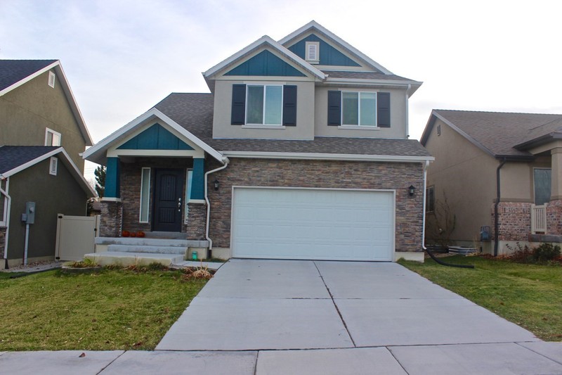 Taylorsville House: 2787 W Harker View Ln