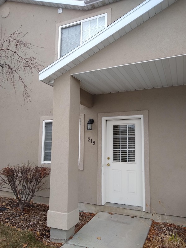 Logan Townhome: 218 Stirling Pl