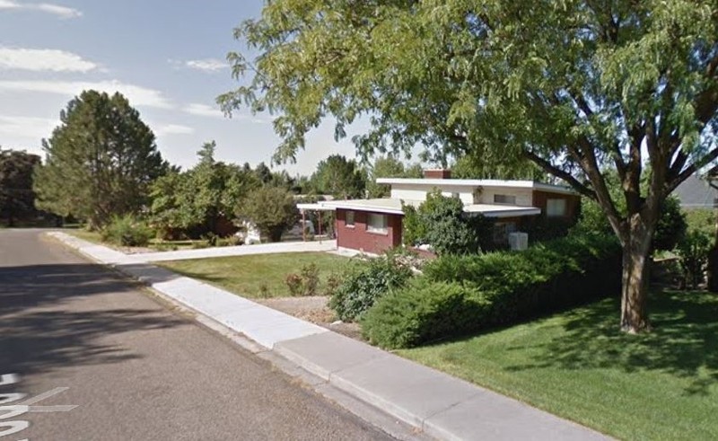 Pleasant Grove House: 860 Loader Dr