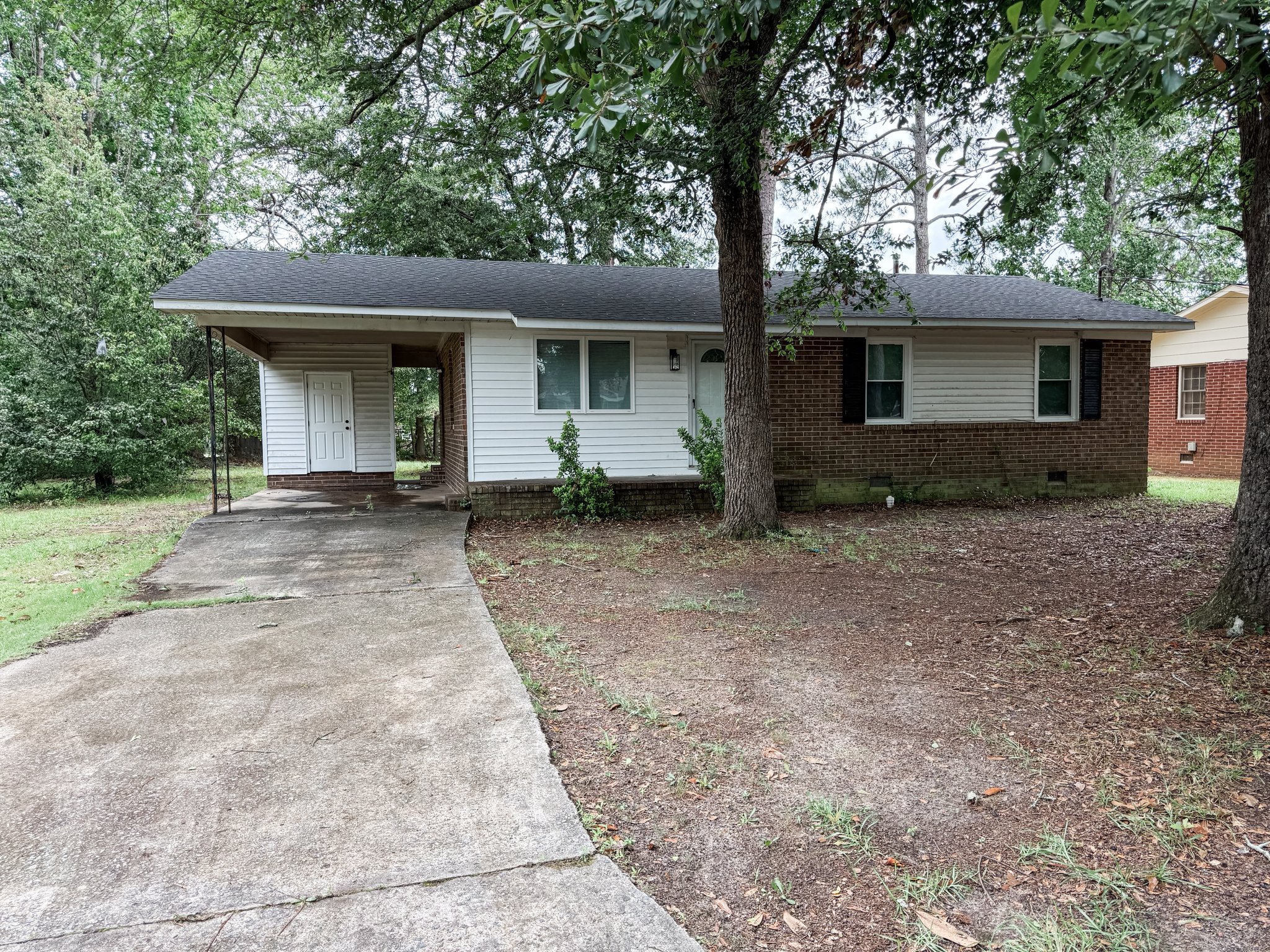 Fort Valley House: 227 Hunt St