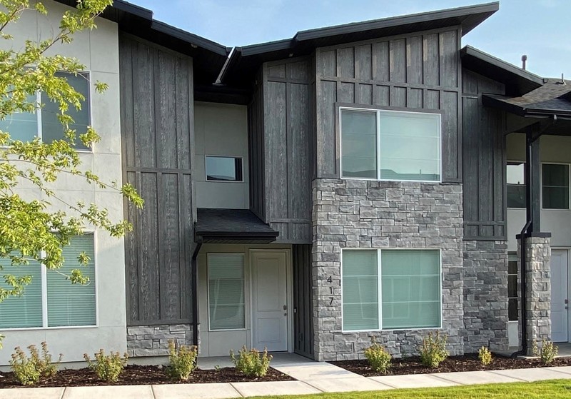 Providence Townhome: 417 W 40 S