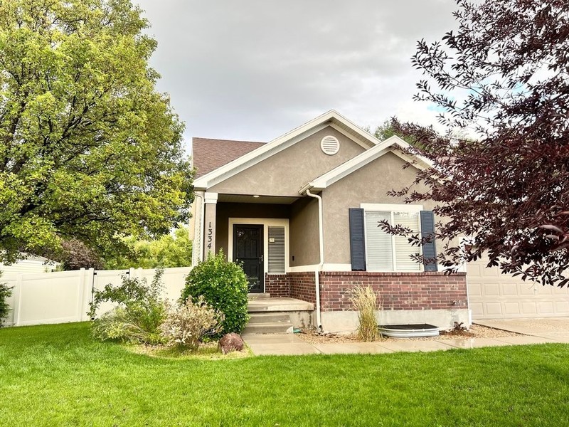 Herriman House: 13341 S Shaunna Ln