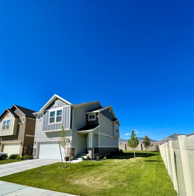 Spanish Fork House: 3311 E 1350 S
