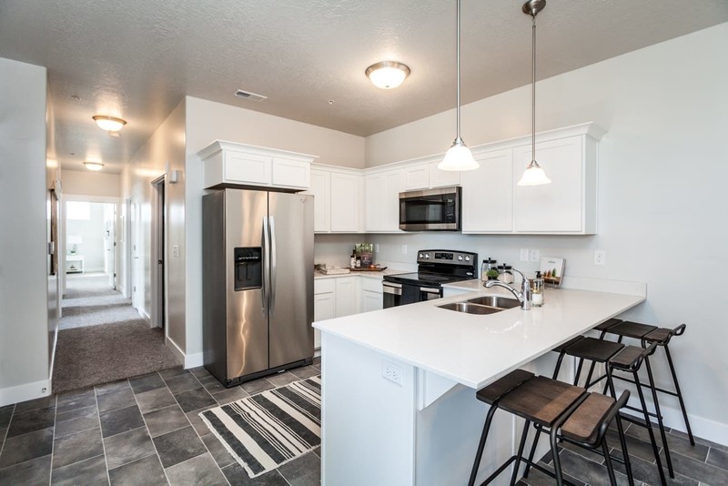 Vineyard Condo: 765 N 260 W
