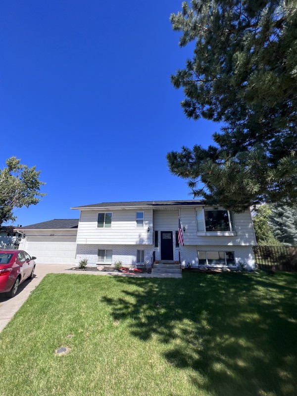 Provo House: 2212 N 850 W