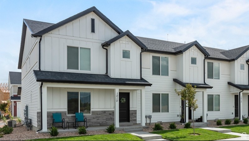 Magna Single Room: 4092 S Pitchblack Ln