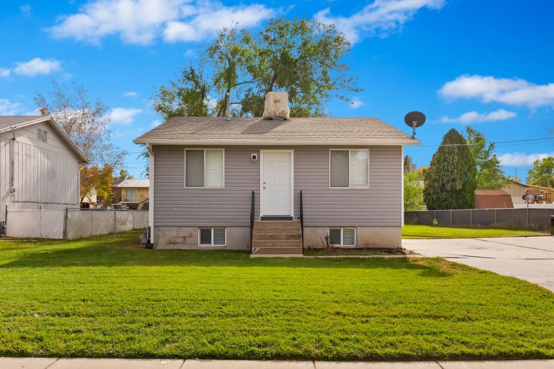 Ogden Apartment: 429 W 5000 S