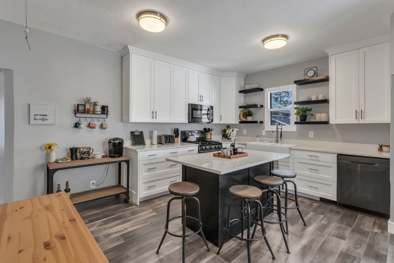 Salt Lake City House: 409 E 800 S