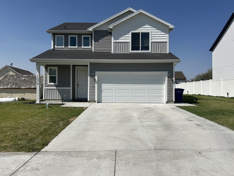 Logan House: 1579 W 2100 S