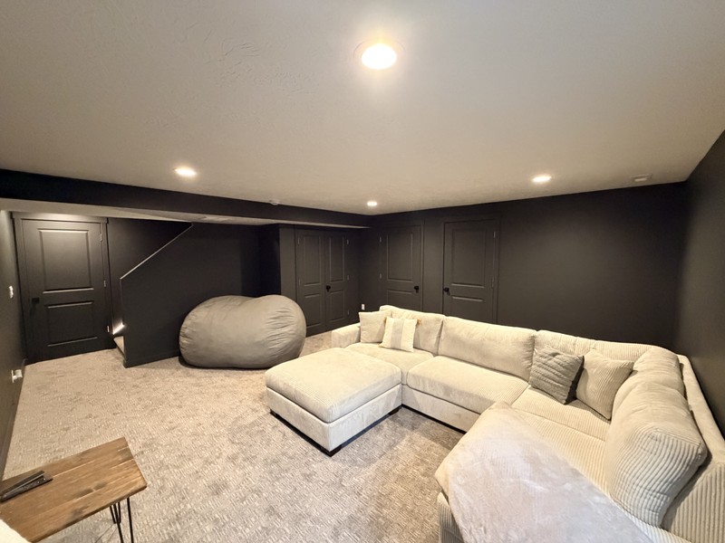 Saratoga Springs Townhome: 534 N Helmsman Ln