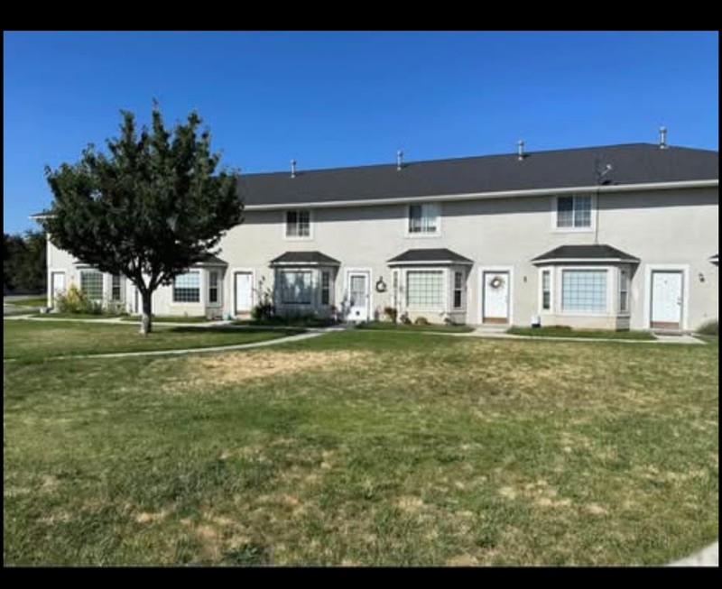 Lehi Townhome: 694 E 1775 N
