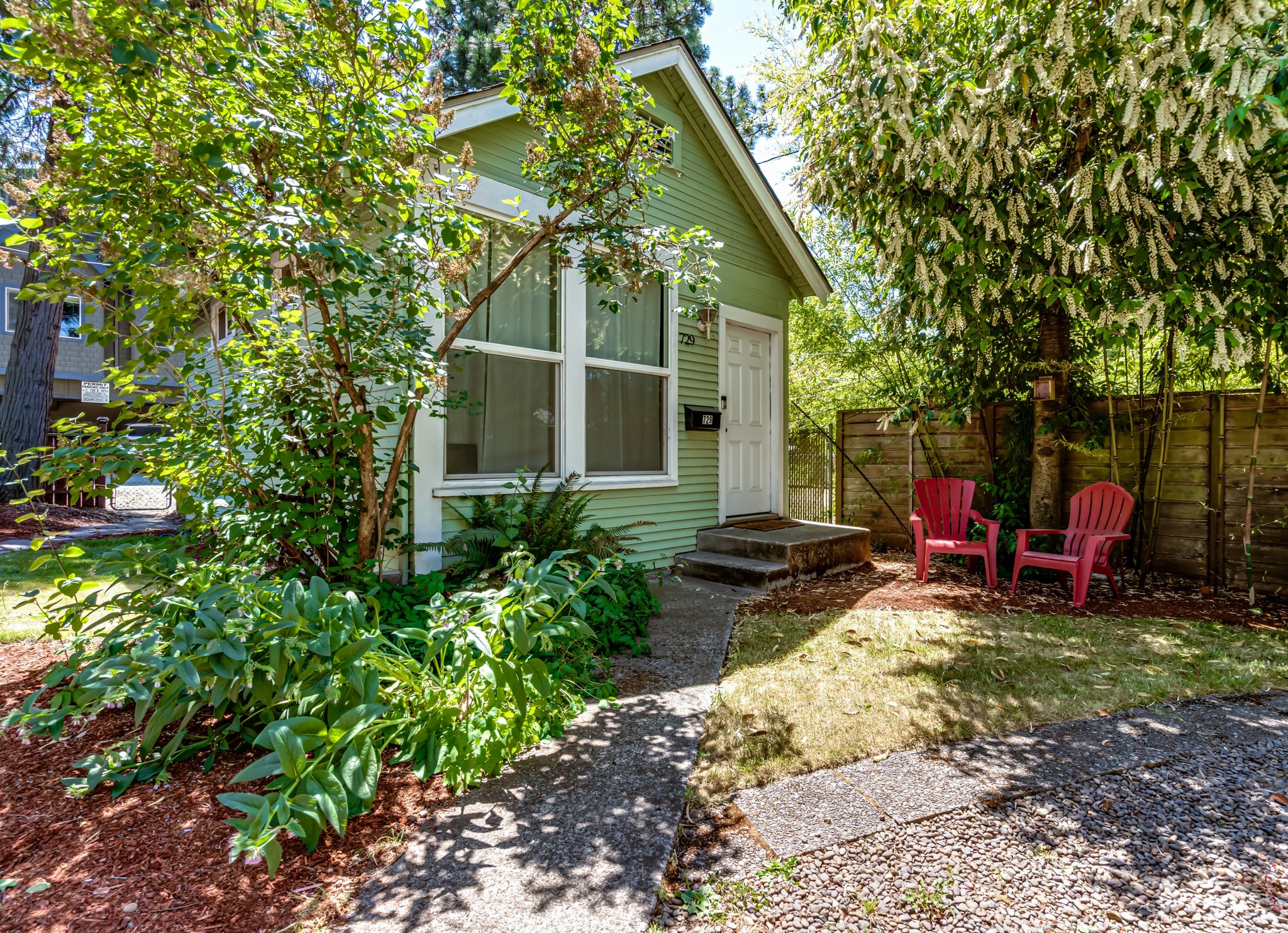 Eugene House: 729 E 18th Aly