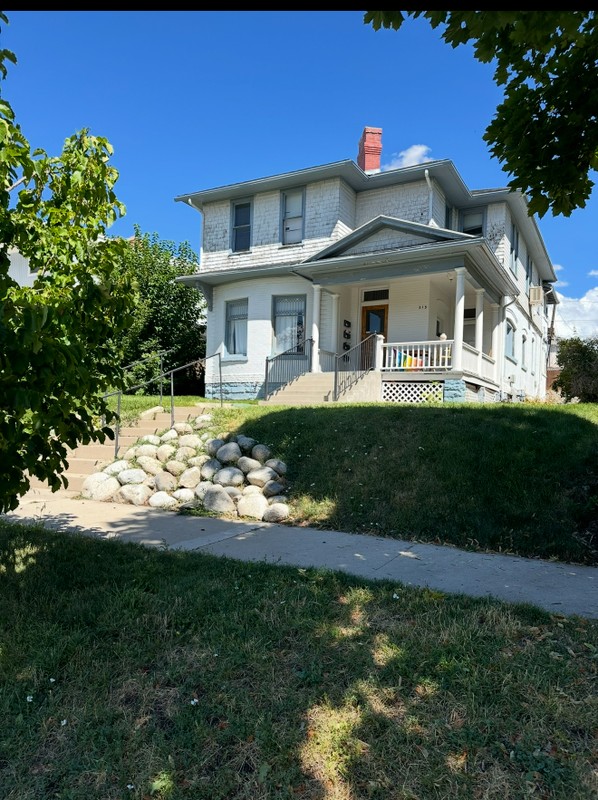 Salt Lake City Apartment: 215 S Douglas St