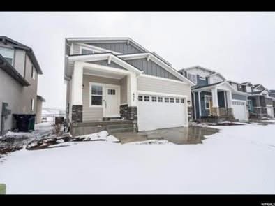 Riverton House: 657 W Koins Way