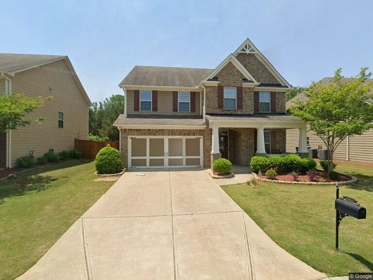 Cumming House: 5550 Shiloh Woods Dr