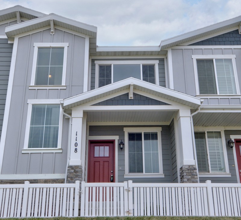 Bluffdale Townhome: 1108 W Emerald Pools Ln
