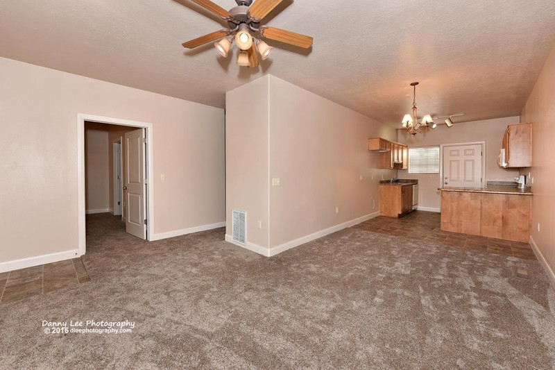 Washington Condo: 700 N Main St