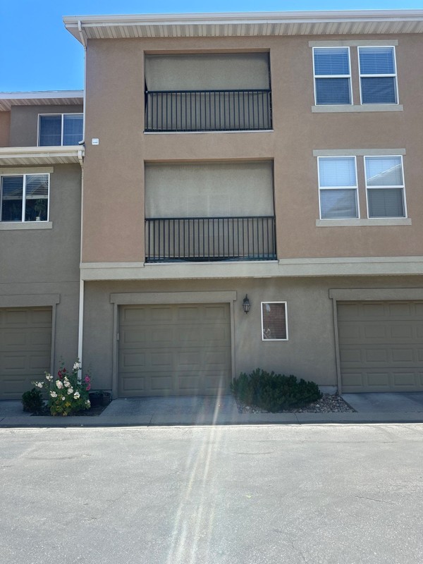 Midvale Townhome: 7329 S Shelby View Dr